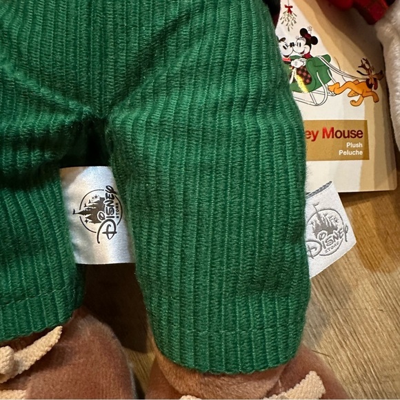 Disney Store Exclusive Original Mickey & Minnie Mouse 2017 Holiday Plush Set - Picture 7 of 7